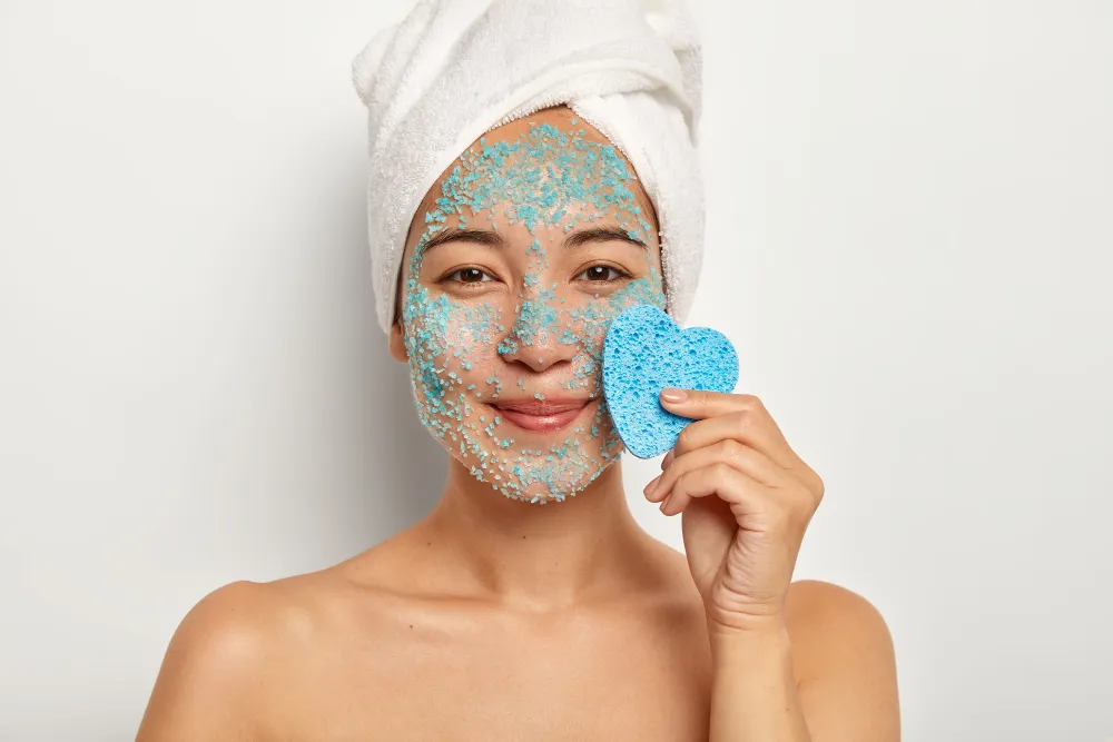scrub wajah alami untuk kulit kusam