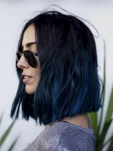 Medium Blue Color ombre rambut pendek sebahu warna biru