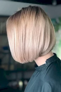 Straight Rounded Lob With Chunky Razored Layers