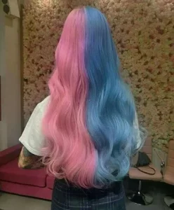 Biru dan Pink Pastel gaya warna rambut half hair