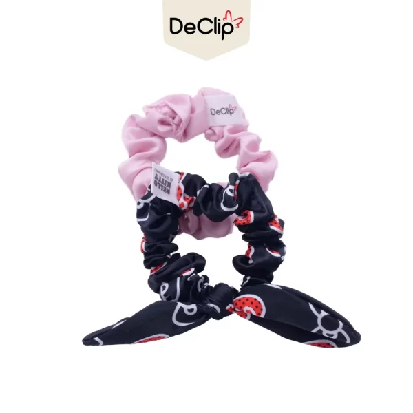 DeClip Scrunchie Satin Kelinci Set Motif Hello Kitty Ribbon Black Pink