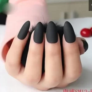 Monochrome Nails nail art polos