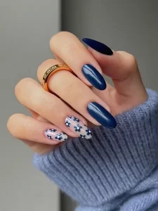 Navy Blue Flowers Nail