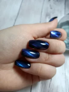 Navy Cat Eye nail art biru dongker