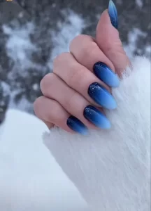 Ombre Biru Dengan Glitter ombre nail art
