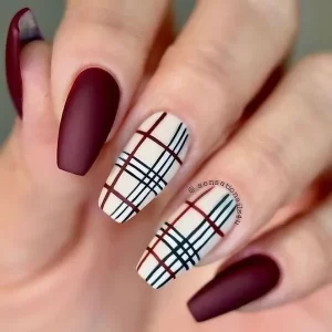 Plaid Pattern nail art simple 2 warna
