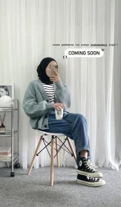 Outer rajut + boyfriend jeans OOTD Hijab Simple untuk Hangout